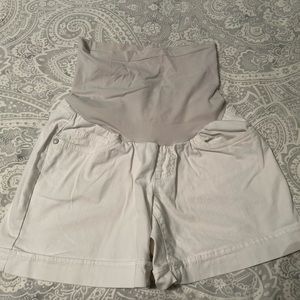 Maternity shorts